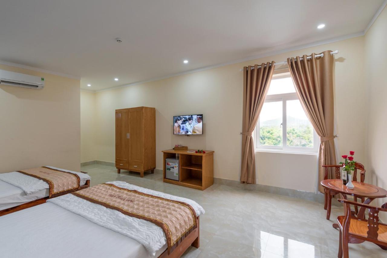 Sen Vang Ville Hotel Дуонг-Донг Экстерьер фото