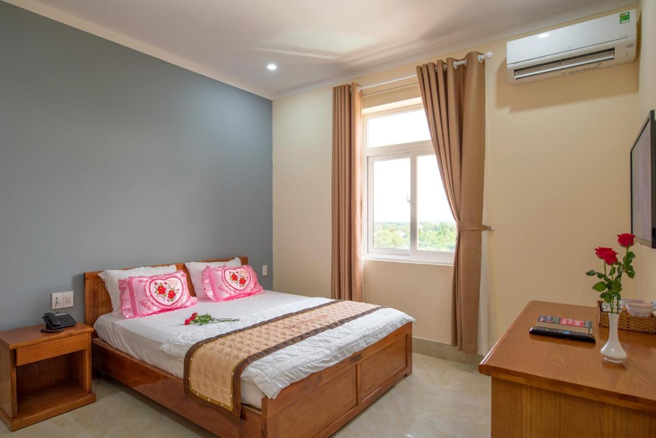 Sen Vang Ville Hotel Дуонг-Донг Экстерьер фото